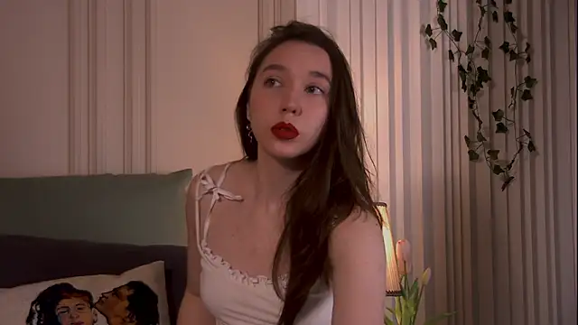 Suzaneey online show from 05-09-26, 06:35