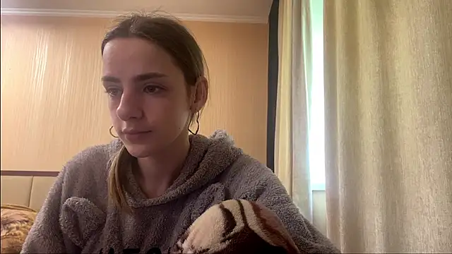 Snapshot of selianderol chatting on 05-06-26, 06:41 selianderol online show from 05-06-26, 06:41