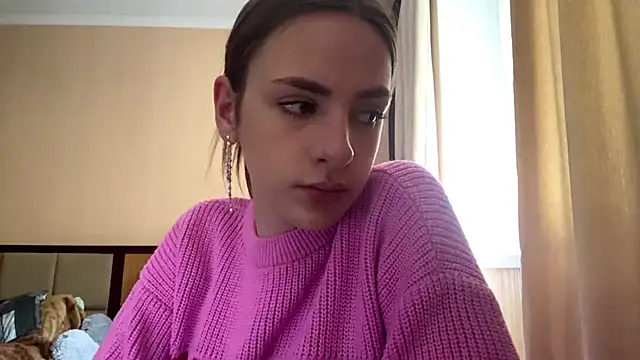 Snapshot of selianderol chatting on 05-25-26, 01:17 selianderol online show from 05-25-26, 01:17