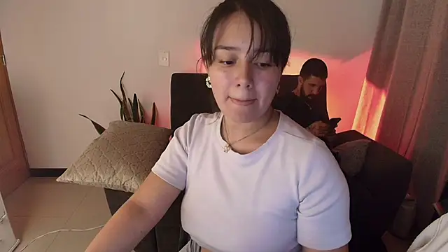 Snapshot of Alyssa_and_DAngelo chatting on 05-17-26, 01:47 Alyssa and DAngelo online show from 05-17-26, 01:47