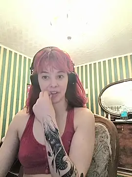 Snapshot of amberrrdolll_ chatting on 04-19-26, 09:06 amberrrdolll online show from 04-19-26, 09:06
