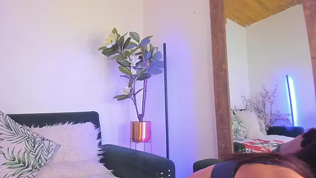 megan shyne online show from 06-15-26, 04:58