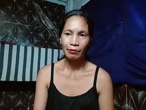Honeychel online show from 04-27-26, 08:51