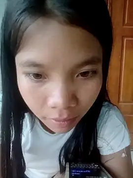 Snapshot of lelenana chatting on 07-10-26, 11:24 lelenana online show from 07-10-26, 11:24
