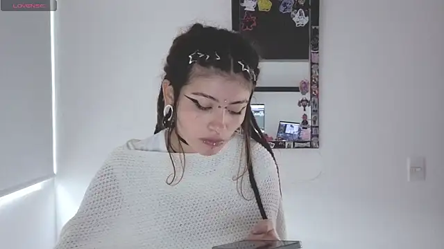 Snapshot of giulietta_monsalve chatting on 04-19-26, 02:49 giulietta monsalve online show from 04-19-26, 02:49