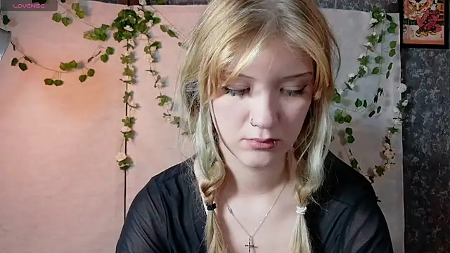 Lina Wi online show from 07-02-26, 08:04
