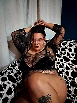 DulceLaraOk online show from 04-21-26, 12:23