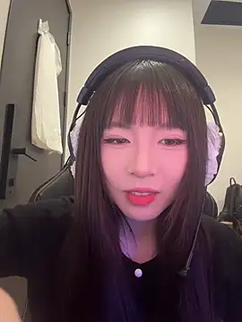 Snapshot of nide-baby chatting on 05-16-26, 02:49 nide-baby online show from 05-16-26, 02:49