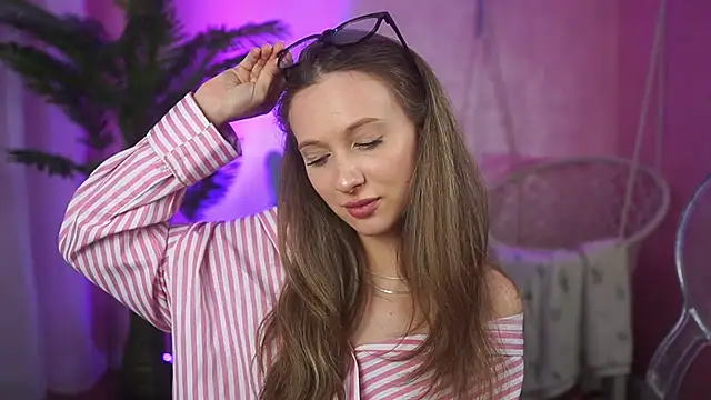 AlexiaPink online show from 07-14-26, 10:32