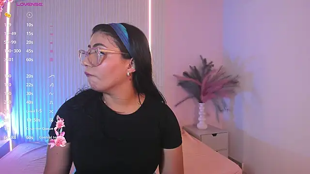 Snapshot of LucyWild8 chatting on 07-24-26, 07:45 LucyWild8 online show from 07-24-26, 07:45