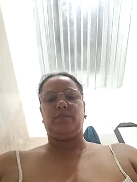 Snapshot of Samanta-42 chatting on 06-30-26, 11:33 Samanta-42 online show from 06-30-26, 11:33