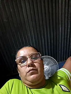 Snapshot of Samanta-42 chatting on 07-08-26, 04:06 Samanta-42 online show from 07-08-26, 04:06