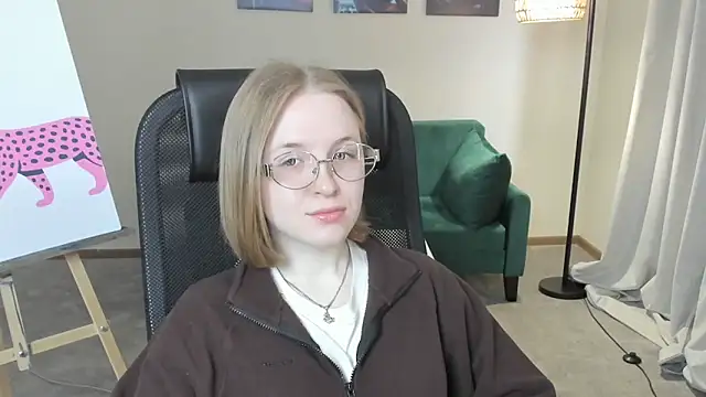 CaylaFahrni online show from 04-19-26, 07:29