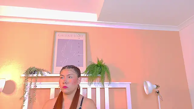 SofiaDiamond  online show from 04-27-26, 07:23