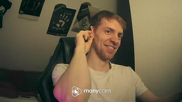 Snapshot of Milkyman7 chatting on 01-04-25, 10:02 Milkyman7 online show from 01-04-25, 10:02