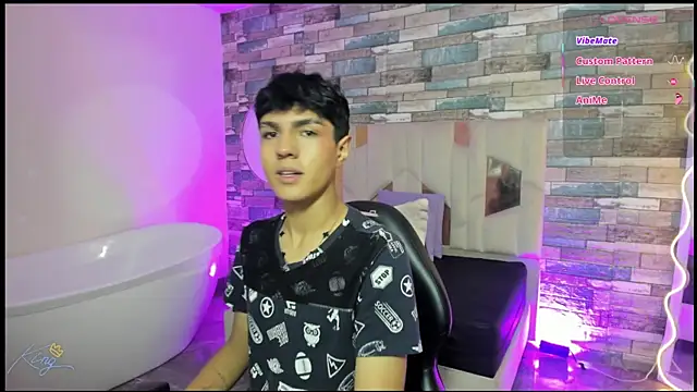 Snapshot of Damian_tay chatting on 05-14-26, 11:50 Damian tay online show from 05-14-26, 11:50