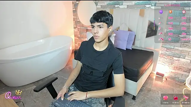 Snapshot of Damian_tay chatting on 05-18-26, 11:38 Damian tay online show from 05-18-26, 11:38