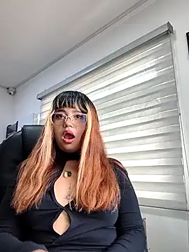 BelleVivianne online show from 04-25-26, 01:41