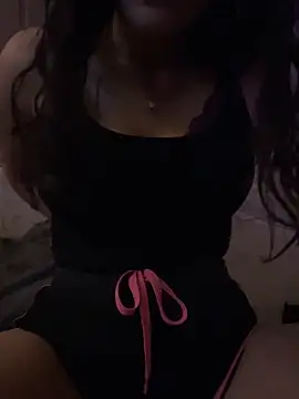 LaylaLush69 online show from 05-18-26, 06:47