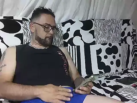 CarlossexVen online show from 04-19-26, 01:49