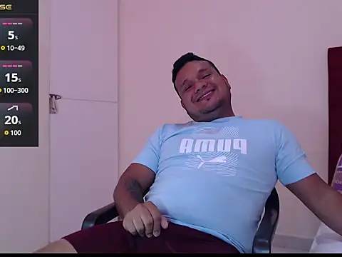 Snapshot of adrian_fox2 chatting on 04-22-26, 01:23 adrian fox2 online show from 04-22-26, 01:23