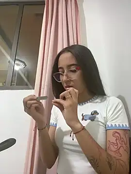 Snapshot of Abby_Coper1 chatting on 07-14-26, 04:17 Abby Coper1 online show from 07-14-26, 04:17
