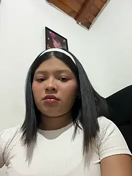 Snapshot of Abby_Coper1 chatting on 07-17-26, 03:35 Abby Coper1 online show from 07-17-26, 03:35
