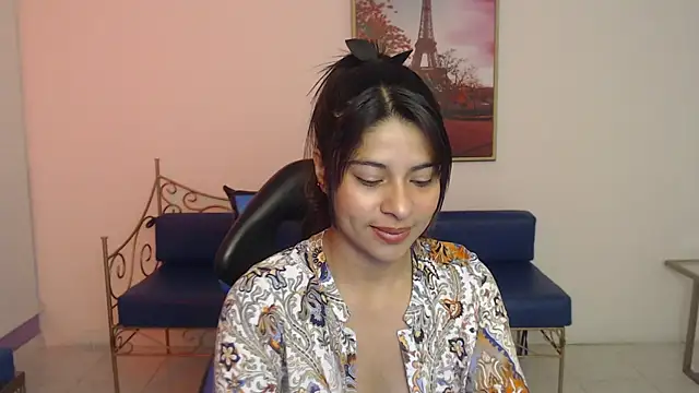 Snapshot of Lady_isabella_ chatting on 06-22-26, 01:30 Lady isabella online show from 06-22-26, 01:30