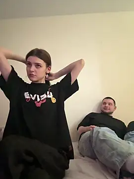 elizzzzfS online show from 04-17-26, 04:26