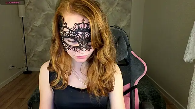 Snapshot of Margo_Kelly chatting on 05-18-26, 03:24 Margo Kelly online show from 05-18-26, 03:24