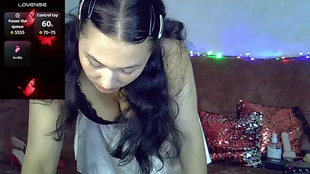 Snapshot of Margaret_Sweet_ chatting on 05-19-26, 02:40 Margaret Sweet online show from 05-19-26, 02:40