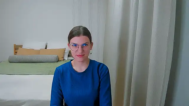 Snapshot of AnnaThorne chatting on 05-05-26, 04:31 AnnaThorne online show from 05-05-26, 04:31