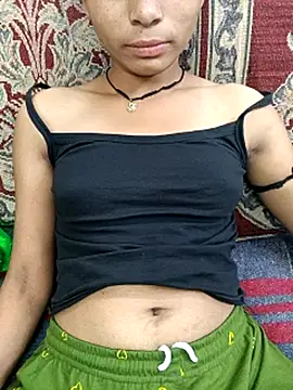 Snapshot of Kamini_rani chatting on 04-23-26, 05:08 Kamini rani online show from 04-23-26, 05:08