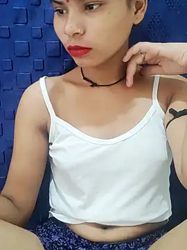 Snapshot of Kamini_rani chatting on 05-13-26, 03:26 Kamini rani online show from 05-13-26, 03:26