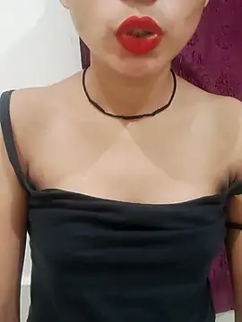Snapshot of Kamini_rani chatting on 05-18-26, 03:07 Kamini rani online show from 05-18-26, 03:07
