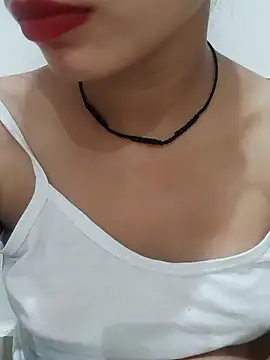 Snapshot of Kamini_rani chatting on 05-27-26, 11:13 Kamini rani online show from 05-27-26, 11:13