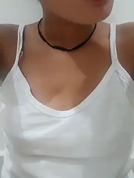 Snapshot of Kamini_rani chatting on 06-01-26, 06:53 Kamini rani online show from 06-01-26, 06:53