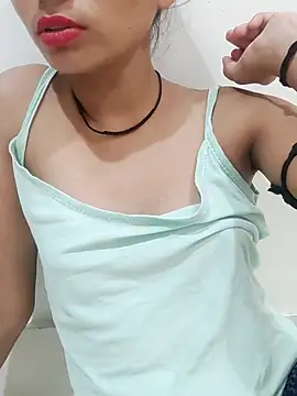 Snapshot of Kamini_rani chatting on 07-23-26, 03:54 Kamini rani online show from 07-23-26, 03:54