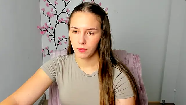 Snapshot of Kyara_ra chatting on 08-03-26, 05:39 Kyara ra online show from 08-03-26, 05:39