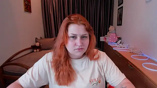 NoraLiin online show from 05-08-26, 06:46
