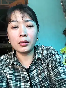 -Hanna  online show from 04-24-26, 03:20