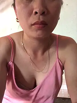 Snapshot of -Hanna_ chatting on 05-14-26, 03:57 -Hanna online show from 05-14-26, 03:57