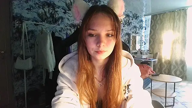 Snapshot of Princess_Mira chatting on 06-26-26, 08:41 Princess Mira online show from 06-26-26, 08:41
