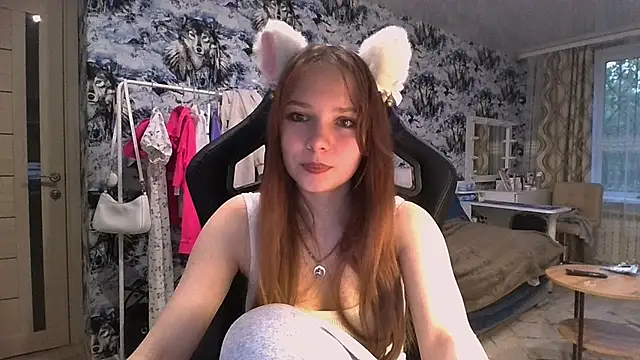 Snapshot of Princess_Mira chatting on 07-02-26, 05:19 Princess Mira online show from 07-02-26, 05:19