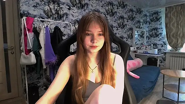 Snapshot of Princess_Mira chatting on 07-09-26, 05:00 Princess Mira online show from 07-09-26, 05:00