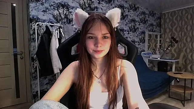 Snapshot of Princess_Mira chatting on 07-16-26, 06:03 Princess Mira online show from 07-16-26, 06:03