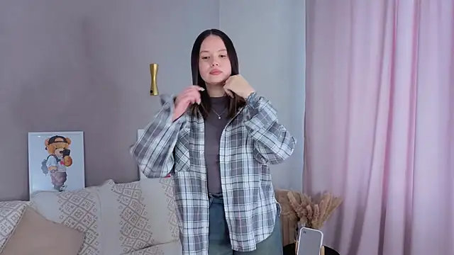 AmeeColly online show from 04-26-26, 06:00