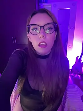 AliceMtz online show from 06-11-26, 03:04