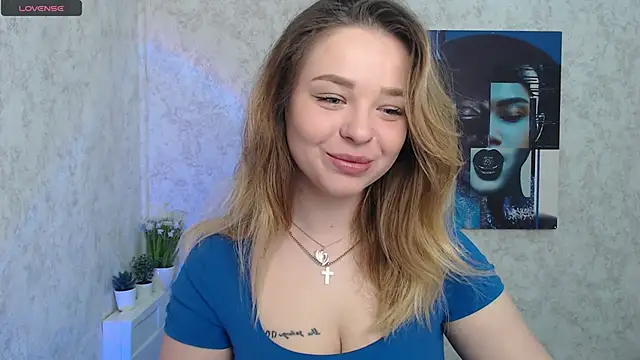 Snapshot of NicoleAura chatting on 04-28-26, 06:18 NicoleAura online show from 04-28-26, 06:18