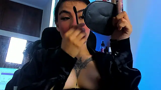 isabella hv online show from 06-22-26, 07:00